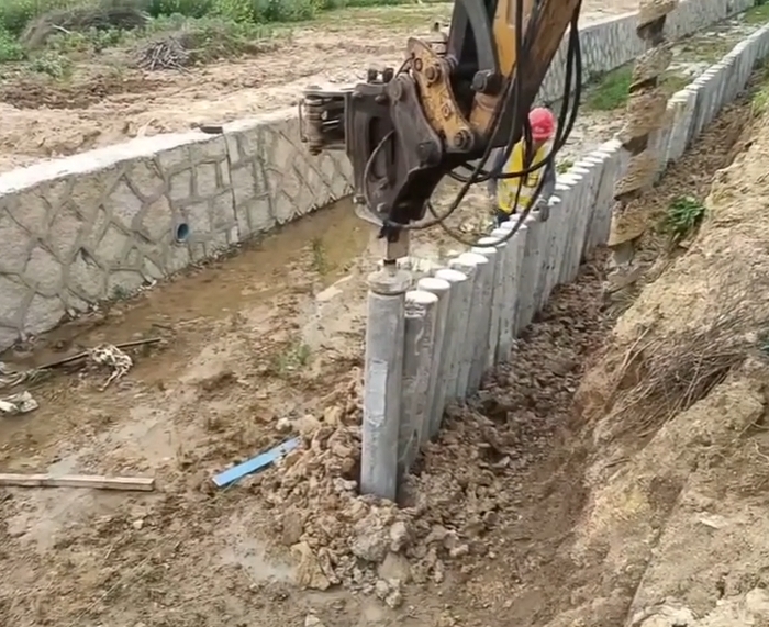 水泥仿木樁施工隊泓樺錦嘉 - 河道仿木樁的抗腐蝕性能怎么樣？